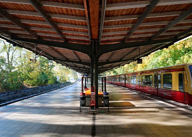 Bahnsteig Lichterfelde Ost