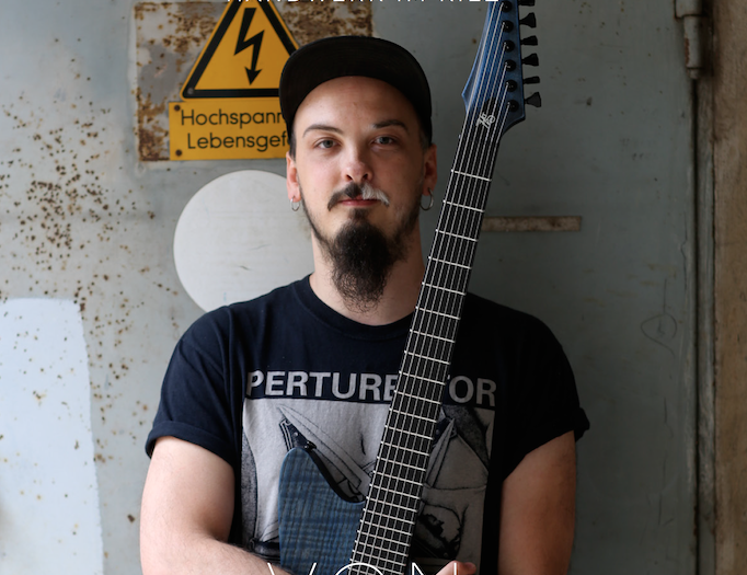 Pawel Gonta von Hapas Guitars