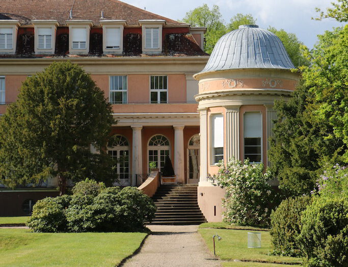 Siemensvilla_Corrensvilla Parkseite mit Pavillon